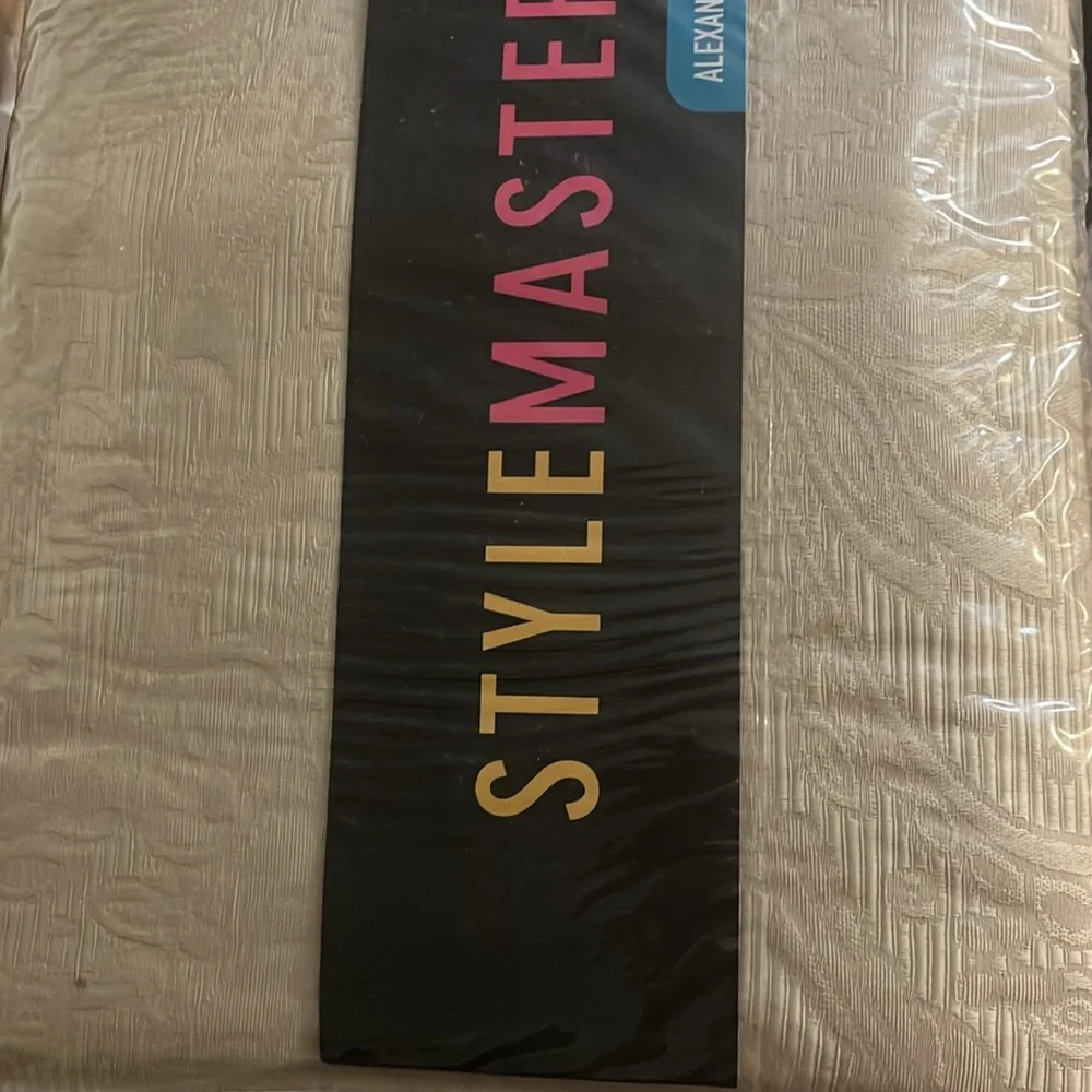 Furniture throw for loveseat beige print